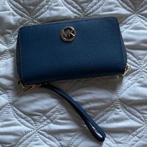 Michael Kors Wristlet NWT